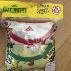 【新品未使用品】セサミストリートキッズ肌着2組み色違い