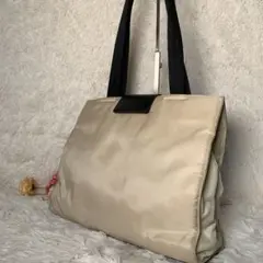 プラダ ナイロ×レザー トートバッグ オフホワイト ベージュ系