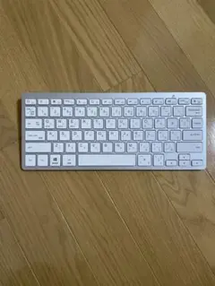 ワイヤレスホワイトキーボード 本体