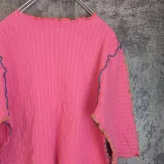 マーキーズ　ピンク　メロー　インナーTシャツ　古着女子　カラフルポップ