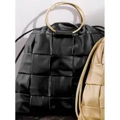【新品】メッシュデザイン金具ハンドル巾着2WAYサイズ約31×29×1.5