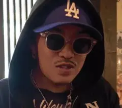 Item thumbnail for item 19619380-1f51-4b11-bdee-6830943f018f