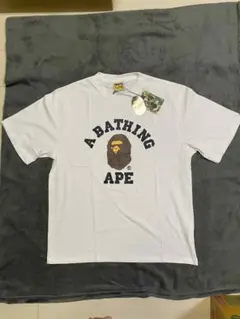 A BATHING APE ロゴTシャツ ホワイト