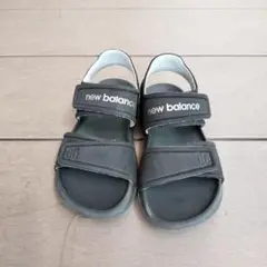 【セール】new balance ブラックサンダル　17cm