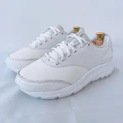 美品✨BROOKS アディクションウォーカー2 ホワイト　23cm レザー