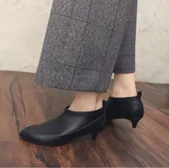 フィン Fin ポインテッドストレッチブーティー 低反発スポンジ入り23cm 黒