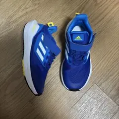 adidas 青 スニーカー ベルクロストラップ