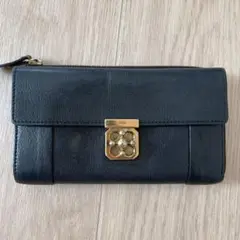 Chloe ターンロック レザー長財布 アンティーク