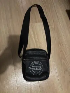 Tommy Hilfiger ショルダーバッグ 限定デザイン