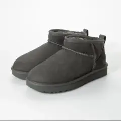 新品未使用品 アグ UGG クラシック ウルトラ ミニ ブーツ (グレー