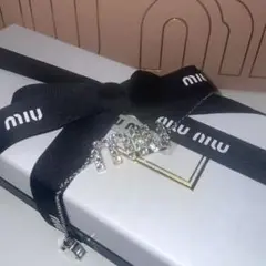 MIUMIU ロゴブレスレット