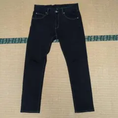 週末セール！送料無料！BEAMS スリムフィットデニムパンツ ブラック