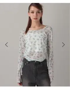 【Forever 21】サイドシャーリングシアーTシャツ花柄