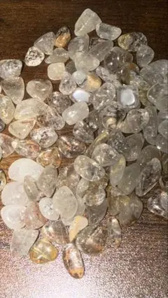 ゴールドルチルクォーツ　さざれ石　無選別　800g