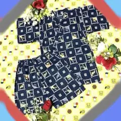 《超美品》男の子甚平110〜120㎝紺地　小動物柄　和柄　祭り　男児 着丈長め