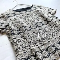 Leilian 総レース刺繍ブラウス 11号 裏地付き
