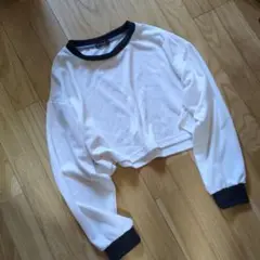ショート丈クロップド丈白×黒ホワイト×ブラック 　　長袖カットソースウェット M