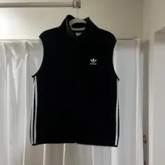 【美品】adidas ジャケット　ノースリーブ フリース ベスト