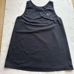 c3fit黒のノースリーブ トレーニングトップス