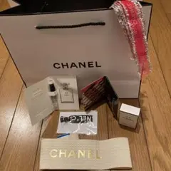 CHANELヘアーゴム リップ 香水クリスマスしよう