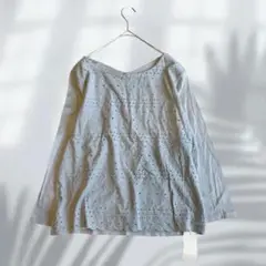 タグ付き ジュリアーエ 長袖プルオーバー ブラウス 刺繍 綿100% E6093