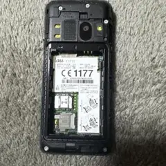 au KYF31 GRATINA 4G ブラック　simロック解除　難あり