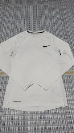 NIKEプロドライフィットシャツ ホワイト