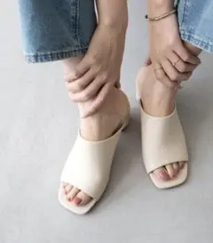 Item thumbnail for item 0fa7364a-8a9f-4923-9f14-e922529fa60c