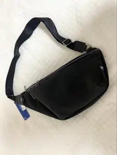 MOUSTACHE ボディバッグ　ブラック（新品）
