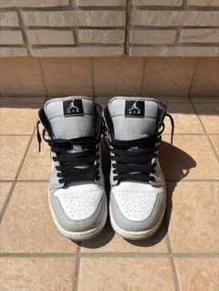 AJ1 エア ジョーダン 1 ミッド ライトスモークグレー 27.5cm