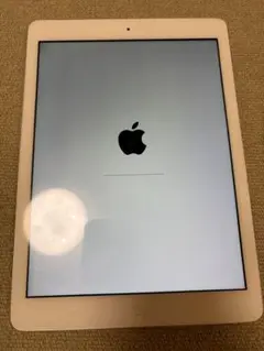 Apple iPad Air A1475 シルバー 本体
