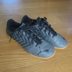 PUMA サッカーシューズ グレー/ブラック23.5㌢