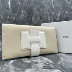 【新品】　浅見帆帆子　RikiRiki 長財布　開運　ベージュ　ホワイト　レザー