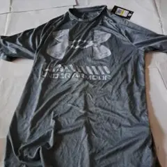 UNDER ARMOUR グレー Tシャツ