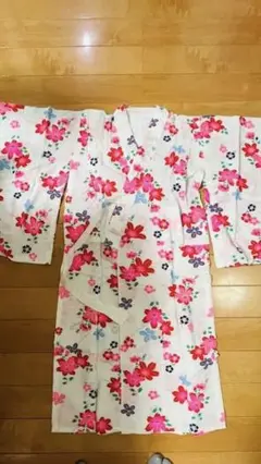 キッズ浴衣 白地 花柄 100-120cm