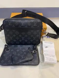 Item thumbnail for item 3dfe7c73-257a-4ff8-8328-e23bea313508