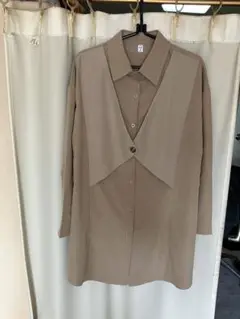 アシンメトリー カーキベージュ シャツ Lサイズ