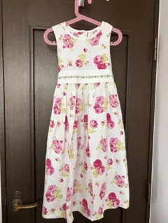 ローラアシュレイ 7years 122cm