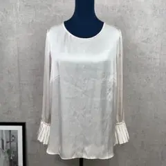 自由区 シャツ ブラウス 長袖 とろみ　光沢 プリーツ袖 XL オフホワイト