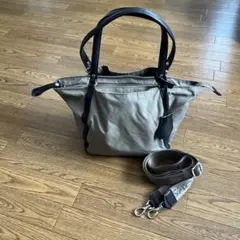 Y'SACCS リサイクルナイロン2WAYトートバッググレージュ