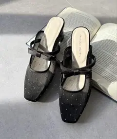 ブラックオープントゥサンダル