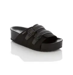 YELLO GAMER SANDALS
