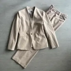 PLST プラステ ノーカラー スーツ セットアップ ベージュ Mサイズ