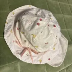 子供用　女の子　フルーツ柄 ホワイト帽子 52cm