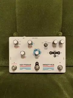 HOLOGRAM Infinite Jets エフェクタ Infinite Jets | Multi-Voice Synth & Glitch Pedal
