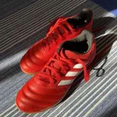 adidasフットサルシューズ