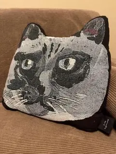 ナタリーレテ　猫　クッション