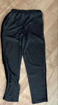 ダークグレー スリムフィットパンツ　ジャージ