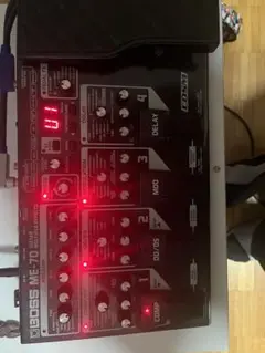 BOSS ME-70 マルチエフェクター 別売アダプター付 取説付 BOSS (ボス) マルチエフェクター ME-70｜トレファクONLINE
