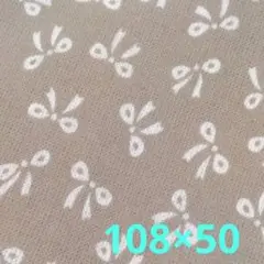 はぎれ　ハギレ　りぼん柄　 小さいりぼん柄